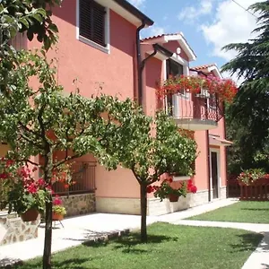 villa-diana-apartments-pore.in-istria.net/
